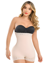Load image into Gallery viewer, Annmichell Sublime 1385  Invisible High waisted shorts Instant butt lift Colombian Stage 3 With stylish lace – view 5