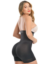 Load image into Gallery viewer, Invisible shorts line for enhanced buttocks and ultra waist. Strapless