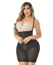 Load image into Gallery viewer, Hourglass figure with a small waist and two sizes larger in the hips. Half Leg