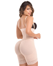 Load image into Gallery viewer, Bootylicius line Small Waist, Big Buttocks, Strapless. Hooks REF 1579 Strapless Jlo